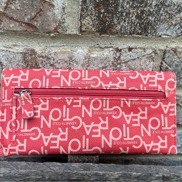Pink, Kenneth Cole reaction wallet - Picture 2 of 6